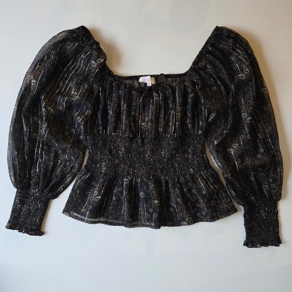 NSR Tops - NSR Cropped Fitted Shimmery Top